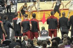 巴特勒迎来十五赛季高光表现，公牛球迷沸腾！的简单介绍